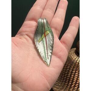 VINTAGE Y2K FAIRYCORE COTTAGECORE GREEN LEAF BLADE SHAPE GLASS PENDANT